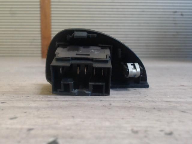 bontott FIAT SEICENTO Bal első Ablakemelő Kapcsoló