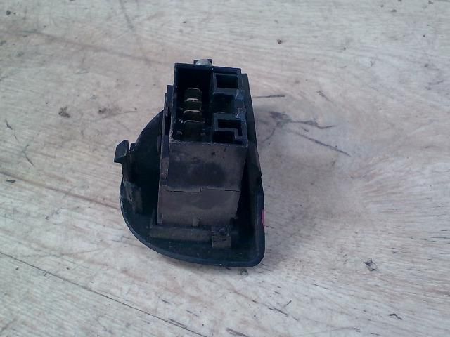 bontott FIAT SEICENTO Bal első Ablakemelő Kapcsoló