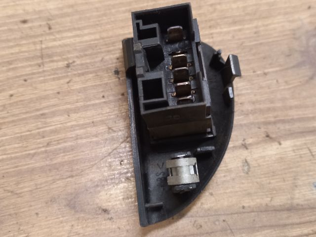 bontott FIAT SEICENTO Bal első Ablakemelő Kapcsoló