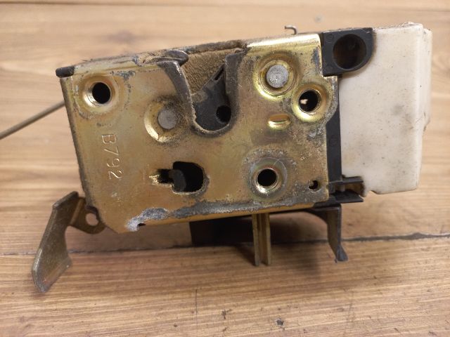 bontott FIAT SEICENTO Bal első Ajtózár