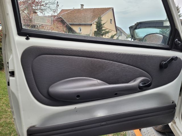 bontott FIAT SEICENTO Bal első Fejtámla