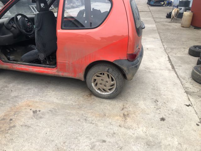 bontott FIAT SEICENTO Csomagtérajtó (Részeivel)