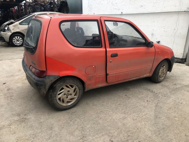 bontott FIAT SEICENTO Csomagtérajtó (Részeivel)