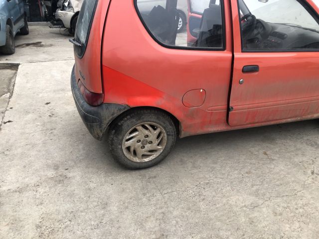 bontott FIAT SEICENTO Csomagtérajtó (Részeivel)