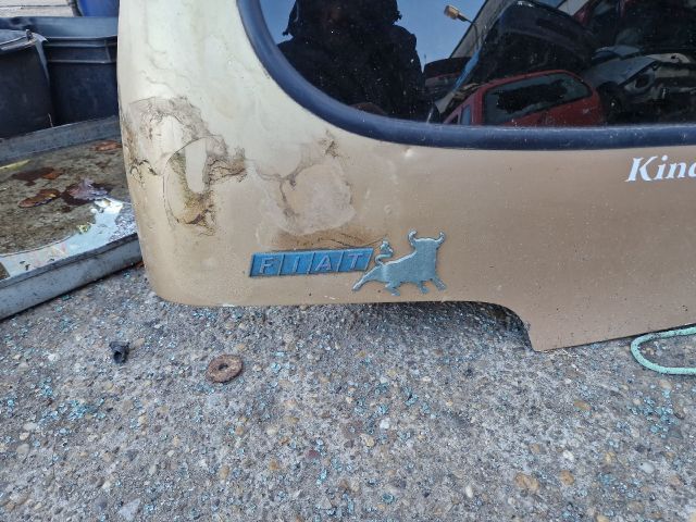 bontott FIAT SEICENTO Csomagtérajtó (Részeivel)