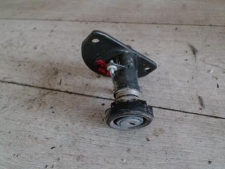 bontott FIAT SEICENTO Csomagtérajtó Zárbetét