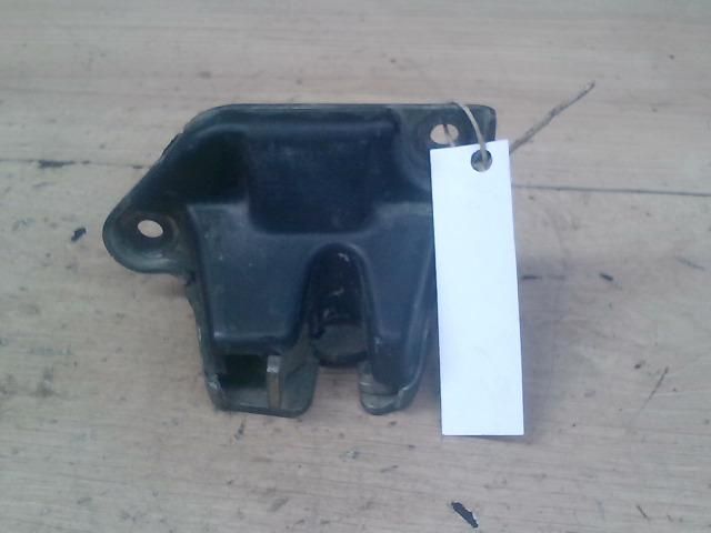 bontott FIAT SEICENTO Csomagtérajtó Zárszerkezet