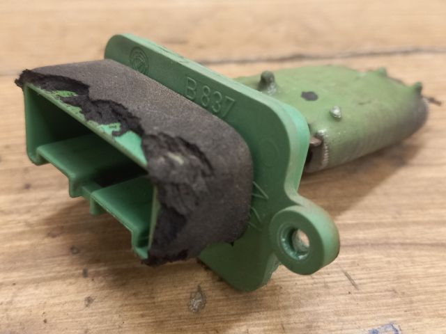 bontott FIAT SEICENTO Előtét Ellenállás Fűtőmotor