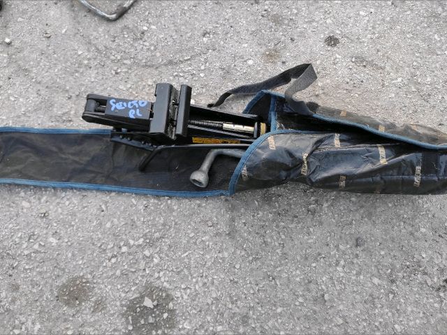 bontott FIAT SEICENTO Emelő