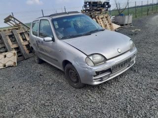 bontott FIAT SEICENTO Felső Hűtőburkolat