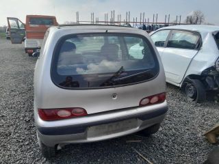 bontott FIAT SEICENTO Felső Hűtőburkolat