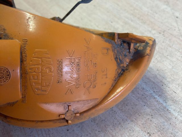 bontott FIAT SEICENTO Jobb első Irányjelző