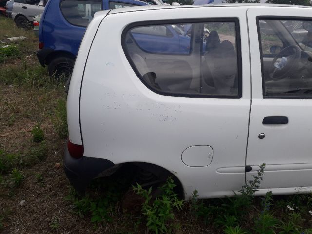 bontott FIAT SEICENTO Jobb első Sárvédő