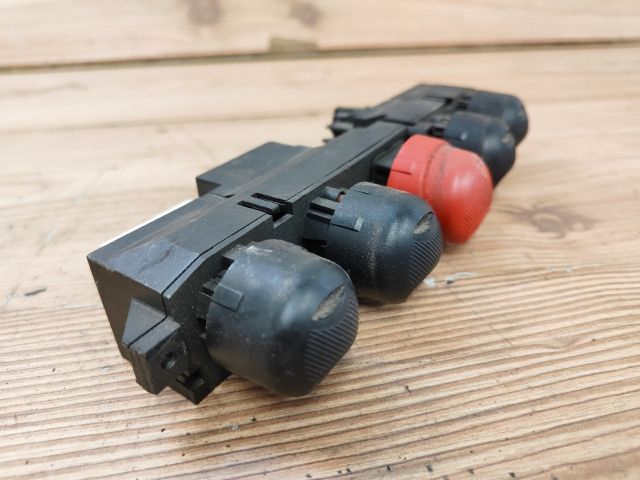 bontott FIAT SEICENTO Vészvillogó Kapcsoló