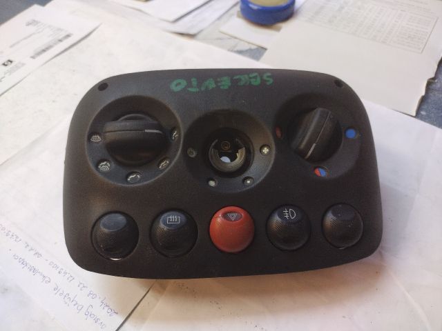 bontott FIAT SEICENTO Vészvillogó Kapcsoló