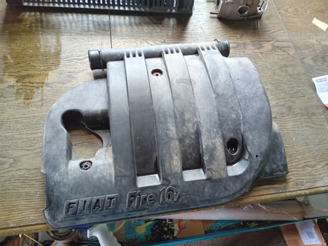 bontott FIAT SIENA Felső Motorburkolat