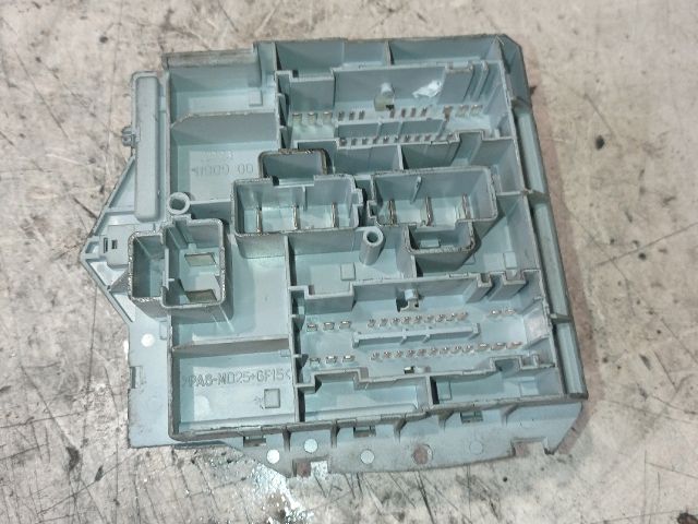 bontott FIAT STILO Biztosítéktábla Motortér