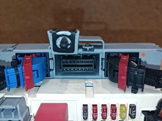 bontott FIAT STILO Biztosítéktábla Motortér