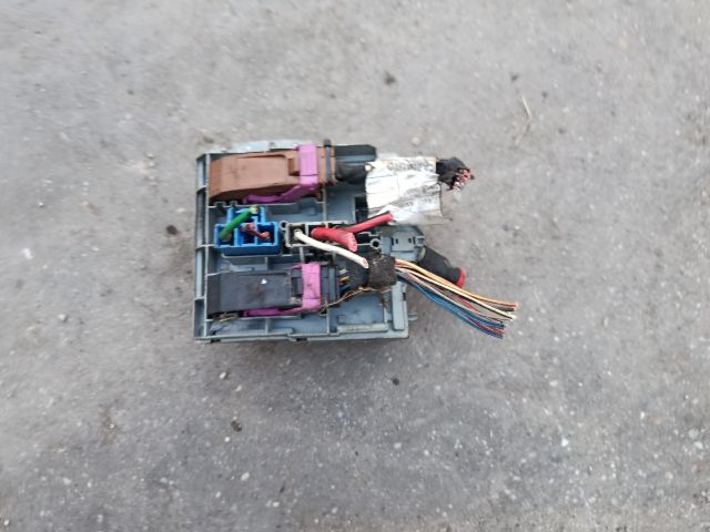 bontott FIAT STILO Biztosítéktábla Motortér