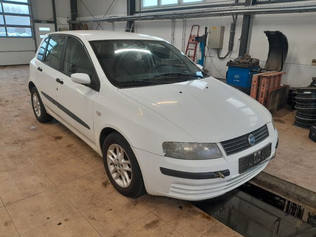 bontott FIAT STILO Első Bölcső