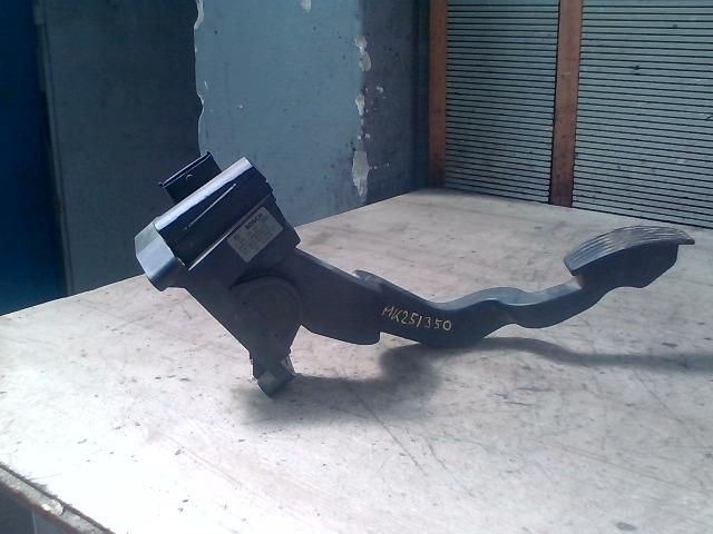 bontott FIAT STILO Gázpedál (Elektromos)