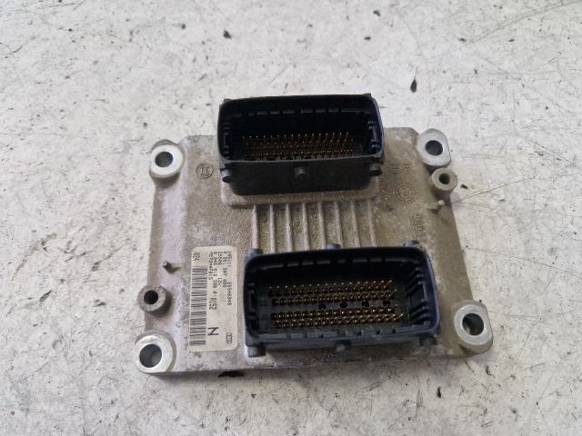 bontott FIAT STILO Motorvezérlő