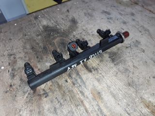 bontott FIAT STILO Porlasztó Sor / Híd