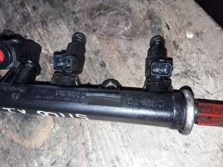 bontott FIAT STILO Porlasztó Sor / Híd