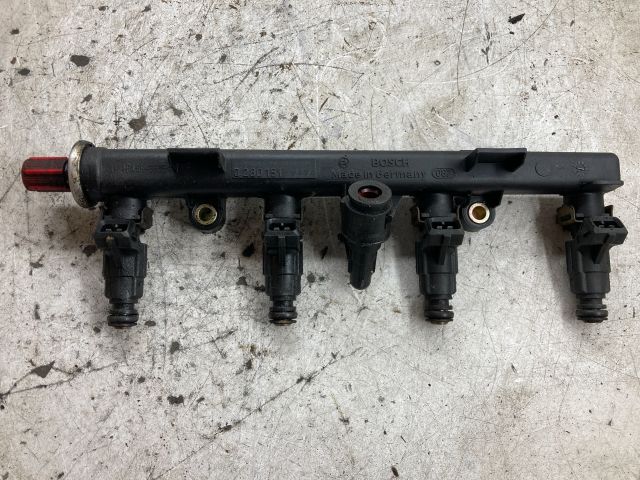 bontott FIAT STILO Porlasztó Sor / Híd