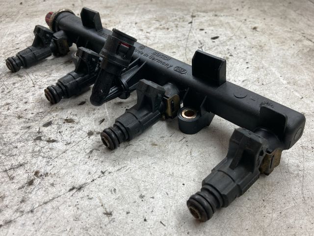 bontott FIAT STILO Porlasztó Sor / Híd