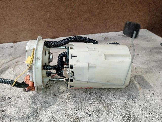 bontott FIAT STILO Üzemanyag Szivattyú