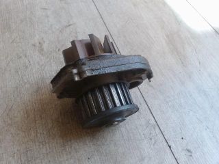 bontott FIAT STILO Vízpumpa