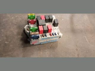 bontott FIAT STILO Biztosítéktábla Motortér