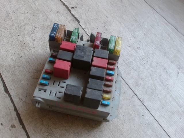 bontott FIAT STILO Biztosítéktábla Motortér