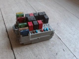 bontott FIAT STILO Biztosítéktábla Motortér