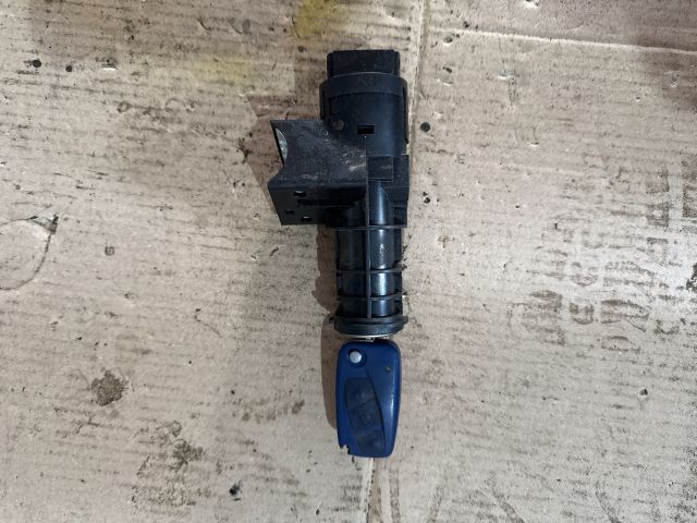 bontott FIAT STILO Gyújtáskapcsoló