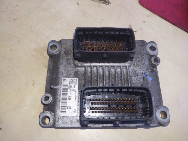 bontott FIAT STILO Motorvezérlő