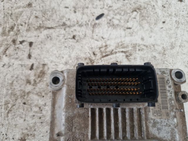 bontott FIAT STILO Motorvezérlő