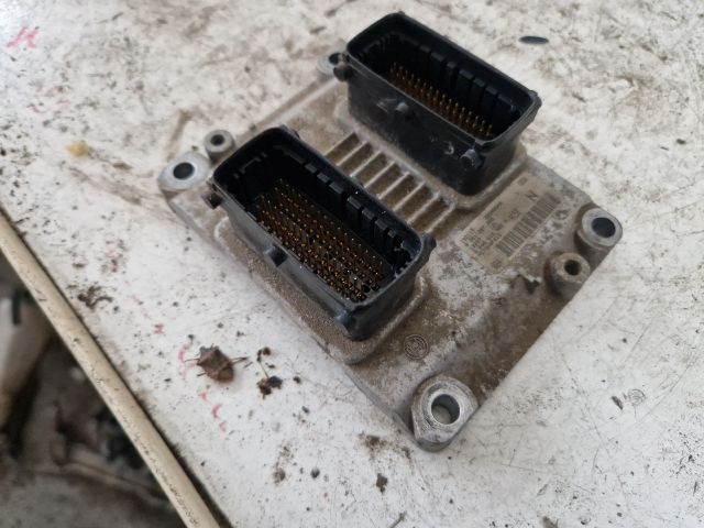 bontott FIAT STILO Motorvezérlő