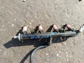 bontott FIAT STILO Porlasztó Sor / Híd