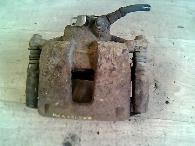 bontott FIAT STILO Bal első Féknyereg Munkahengerrel