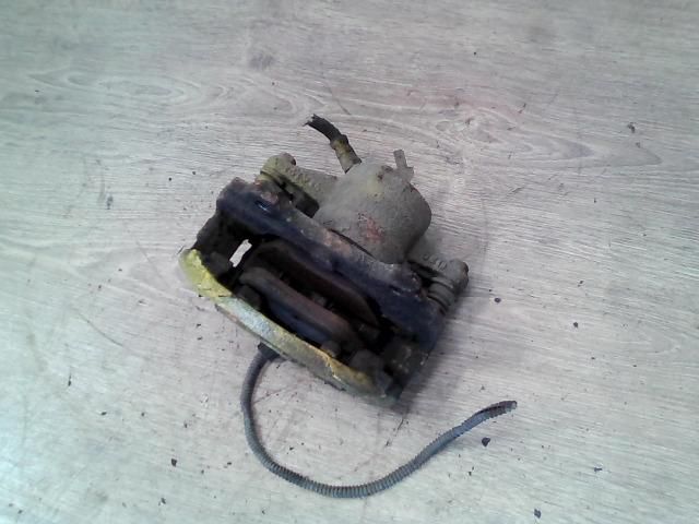 bontott FIAT STILO Bal első Féknyereg Munkahengerrel