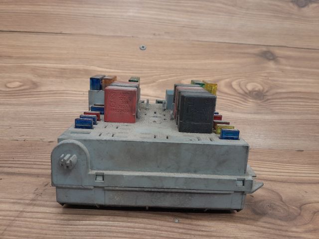 bontott FIAT STILO Biztosítéktábla Motortér