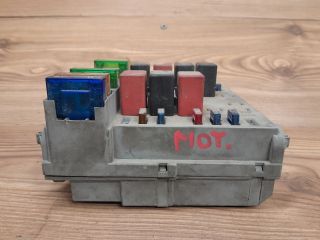 bontott FIAT STILO Biztosítéktábla Motortér