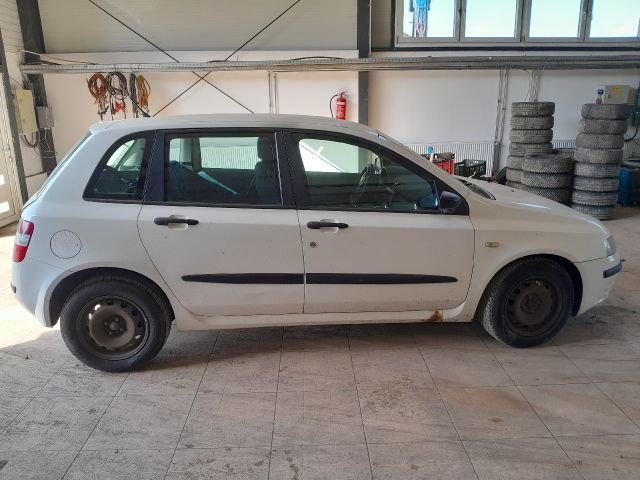 bontott FIAT STILO Első Bölcső