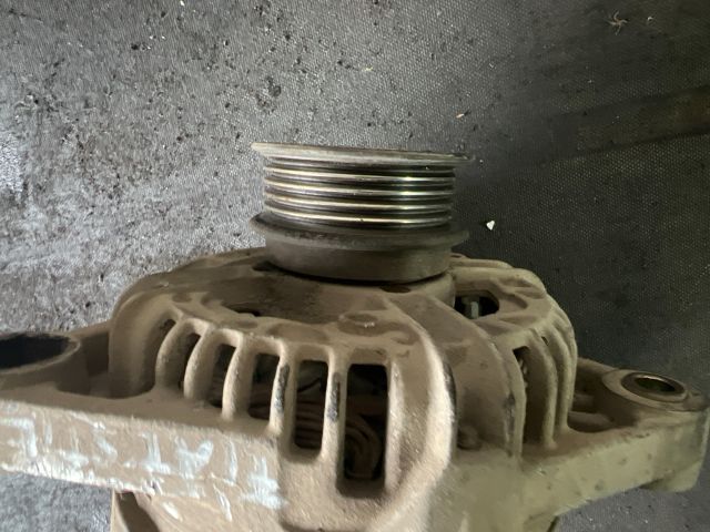 bontott FIAT STILO Generátor