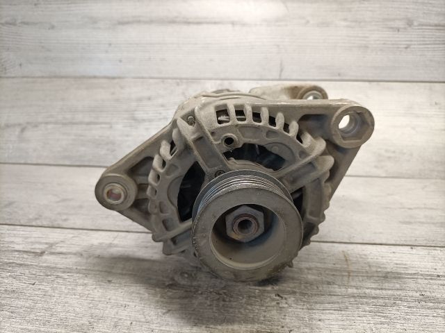 bontott FIAT STILO Generátor