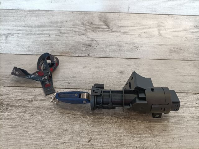 bontott FIAT STILO Gyújtáskapcsoló