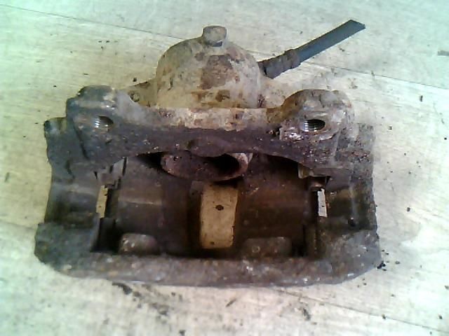 bontott FIAT STILO Jobb első Féknyereg Munkahengerrel