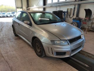 bontott FIAT STILO Tanksapka